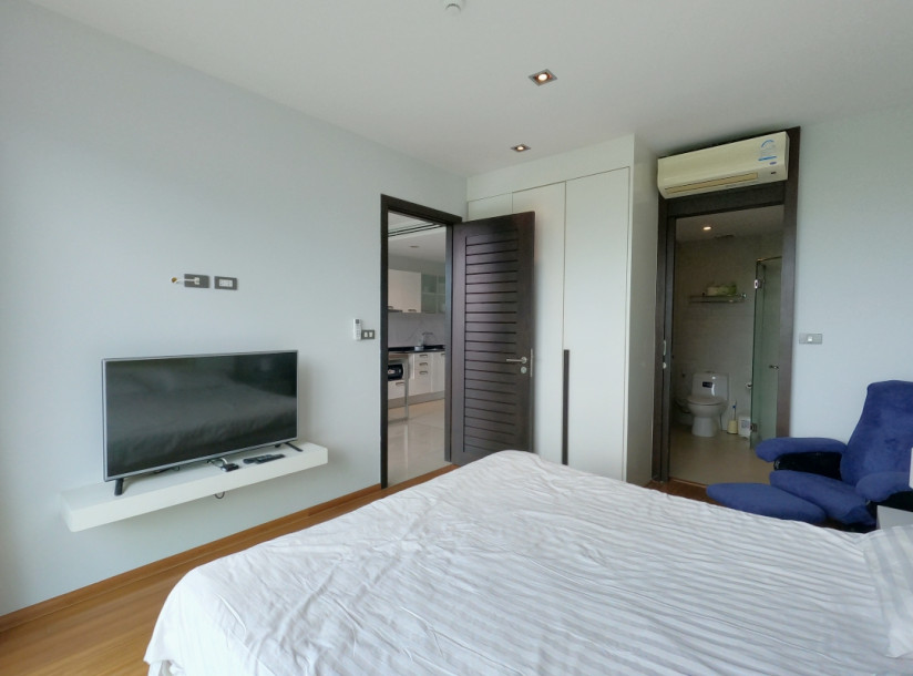 Emerald Patong A Stylish Holiday Apartment with Spectacular Sea Views in Patong-11
