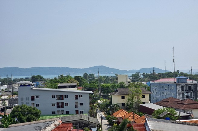 Modern 1-Bed 1-Bath 38 SQM Condo with Seaview in Chalong, Phuket-18
