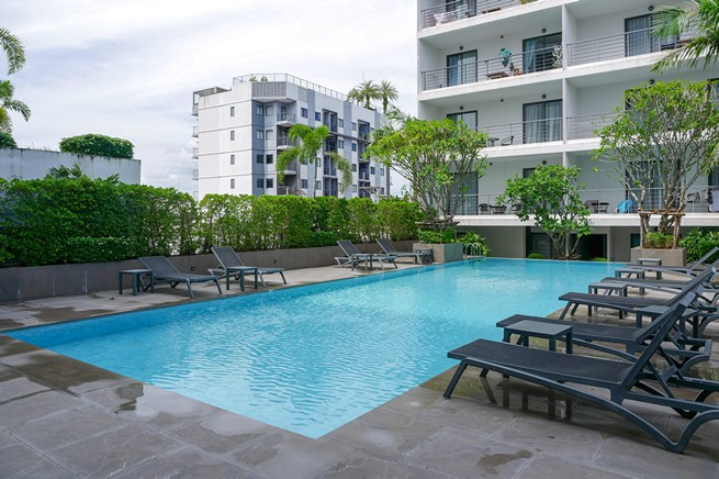 Modern 1-Bed 1-Bath 38 SQM Condo with Seaview in Chalong, Phuket-1