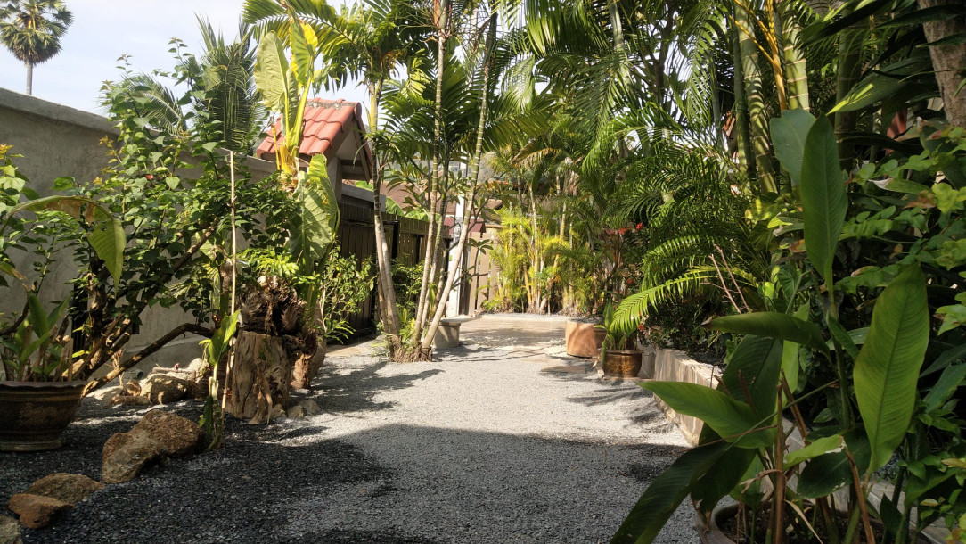 Bright and Cheerful Three Bedroom House with Private Pool in Rawai-2