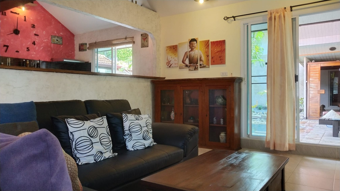 Bright and Cheerful Three Bedroom House with Private Pool in Rawai-8