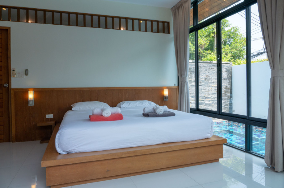 Spacious Three Bedroom Villa With Private Pool In Rawai, Phuket-12