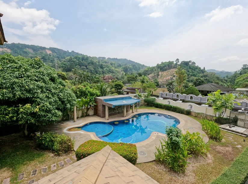 Exquisite 6-bedroom pool villa for sale in Kathu Near Phuket Country Club-13