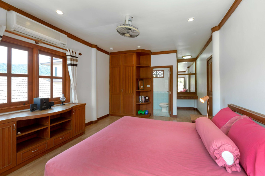 2-Storey 2 Bed 3 Bath pool villa with big 640 sqm land in Saiyuan Rawai-24