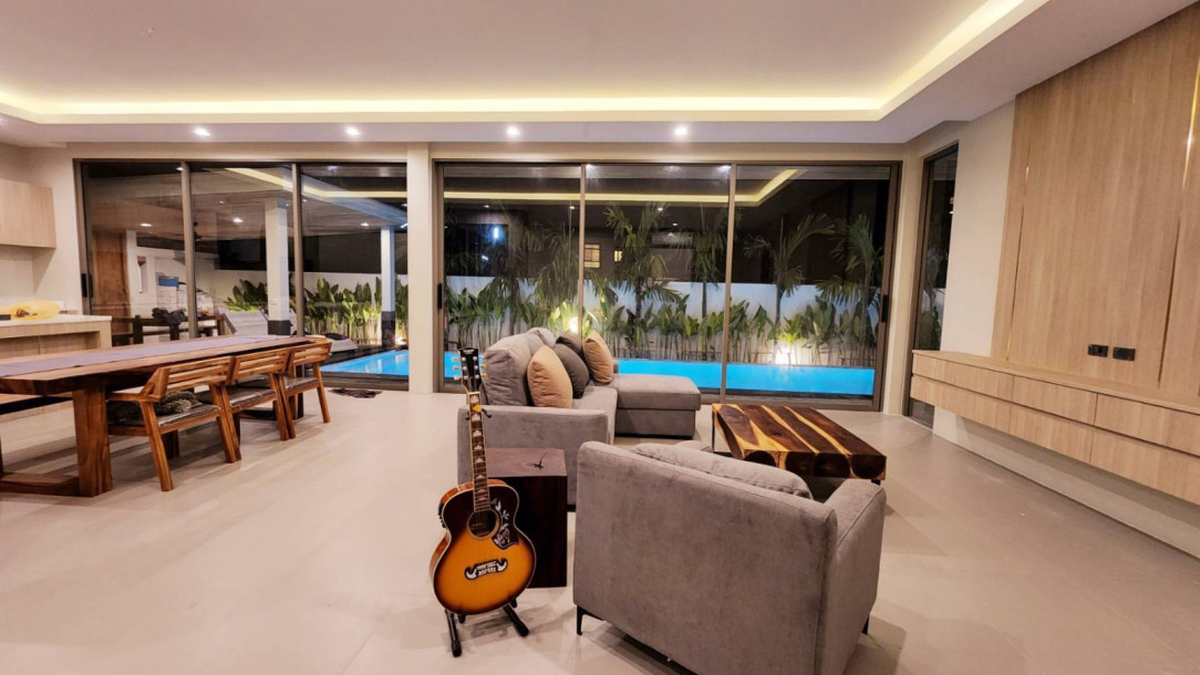 Land And House Park // Modern 4 bedroom villa for sale in the best residential estate in Chalong-5