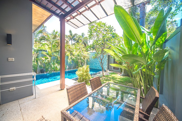 Saiyuan Estate // 2 bed 2 bath semi-detached corner villa 10 mins drive to Nai Harn beach-3