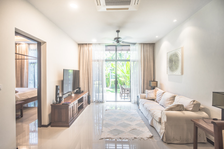 Saiyuan Estate // 2 bed 2 bath semi-detached corner villa 10 mins drive to Nai Harn beach-7