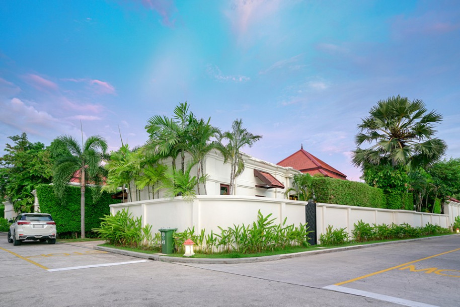 Sai Taan Villas // Renovated 5 bed 5 bath pool villa in top estate near Laguna Phuket-30
