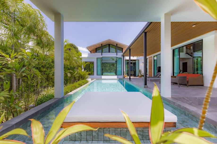 Luxury pool villa Four Bedroom Five Bathroom in Naiharn-41