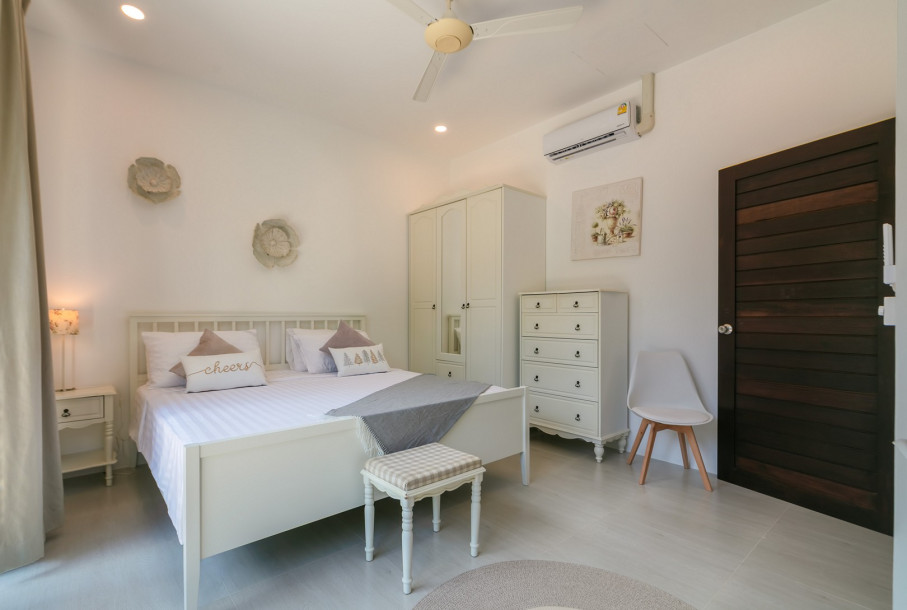 Fully Renovated 3 Bed Pool Villa in Popular Rawai Location near Stay Phuket 5-star Resort-16