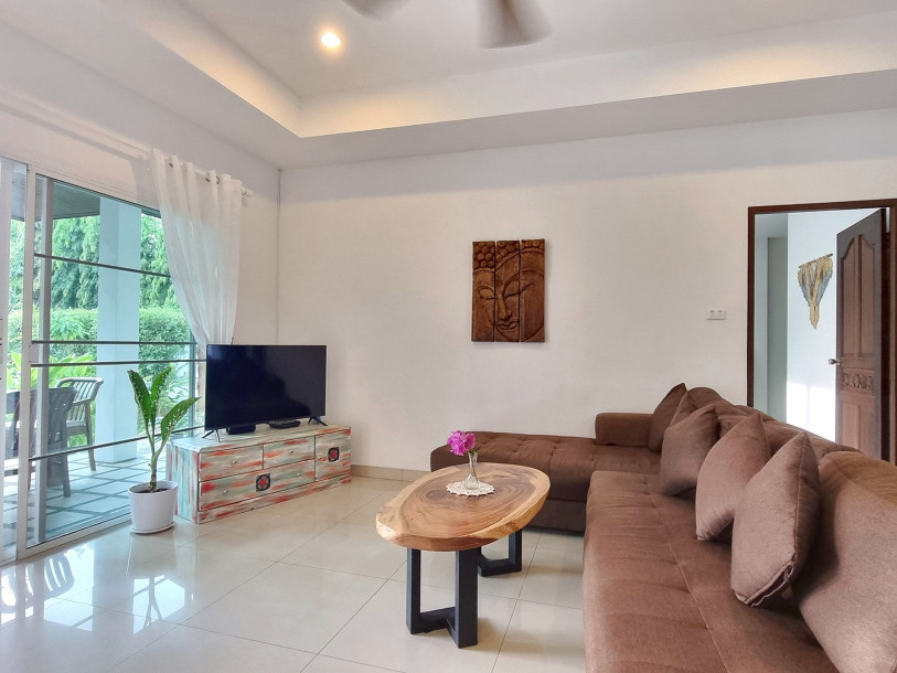 3 bed 3 bath Balinese Pool Villa with 608 Sqm Land in Popular Rawai location, just 5-7 mins drive to beaches-9