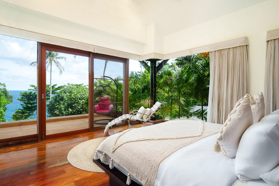 4 Bed 4 Bath Luxury Beachfront Pool Villa in Baan Kata Villas for sale in Phuket-17