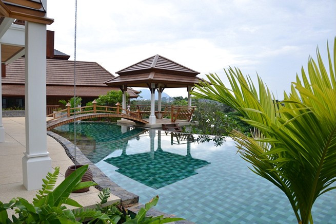 Modern 6-Bed, 6-Bath Villa with Breathtaking Mountain and Sea Views in Rawai, Phuket-2