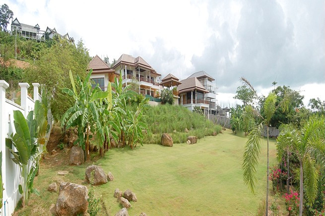 Modern 6-Bed, 6-Bath Villa with Breathtaking Mountain and Sea Views in Rawai, Phuket-19