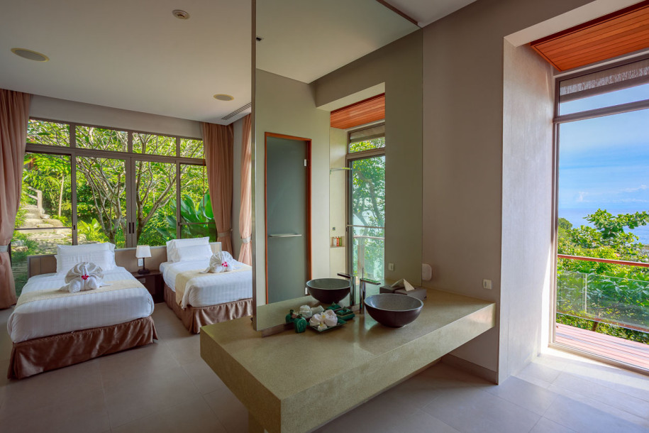 Baan Banyan Villa with 6 Bedrooms and 10 Bathroom For Sale on Kamala Headland-4
