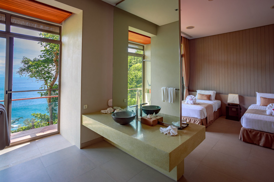Baan Banyan Villa with 6 Bedrooms and 10 Bathroom For Sale on Kamala Headland-37