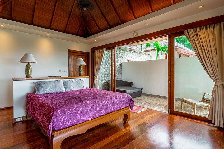 Baan Thai Surin: A Grand Villa 4 Bed 5 Bathwith Panoramic Sea Views in Surin, Phuket-30