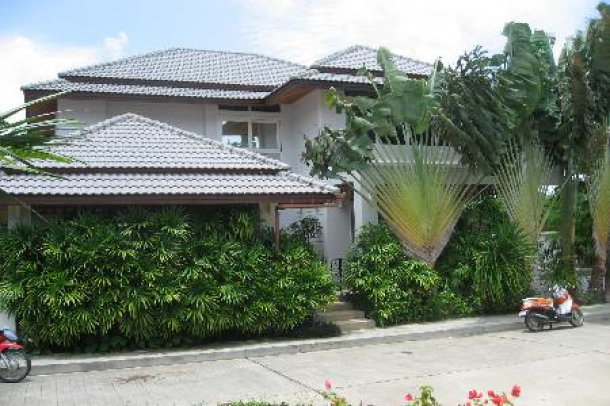 Outstanding 3 bedroom, 3 bath Home in the Royal Estate The Park Nai Harn-7
