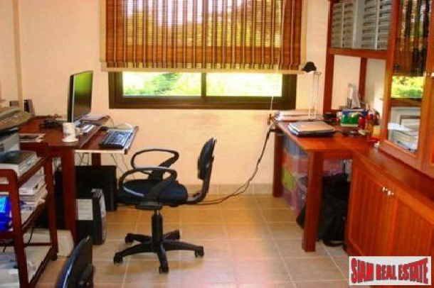 Beautiful 3 to 4 bedroom, furnished home in Nai Harn-15
