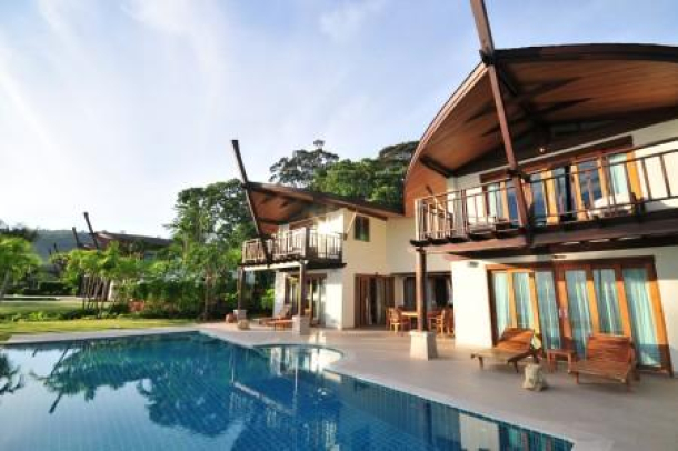 Luxury Secluded Island Lifestyle, Beachfront Villas for Sale, 5 min from Phuket - The Village Coconut Island-2