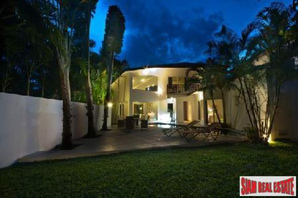 Baann Thai Surin Garden Villa | Modern Luxurious Three Bedroom Holiday House for Rent in Bang Tao-14