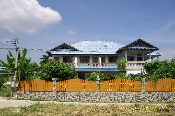 Family run one bedroom apartments in Chalong-7