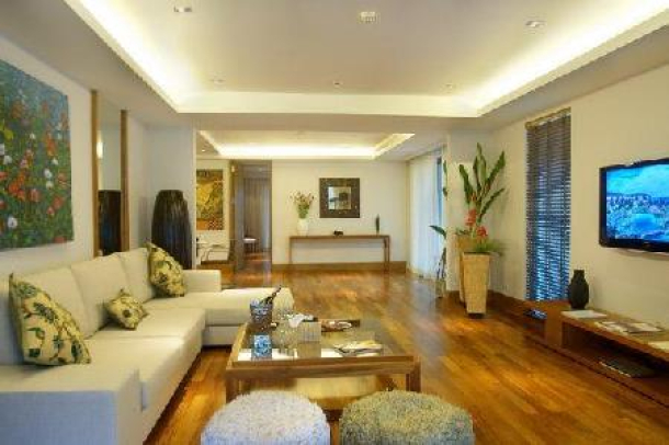 Phayathai, House with garden to let in central location-12