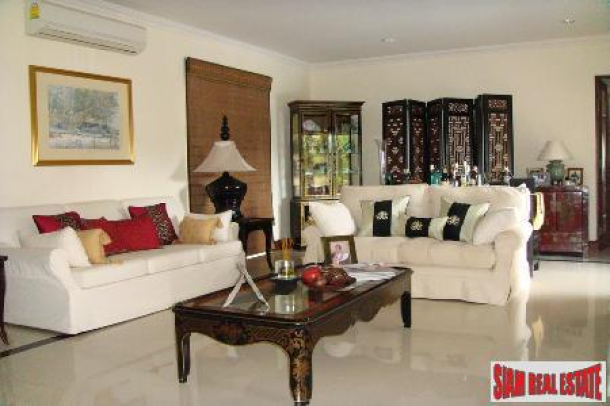 New Luxury Development of 5 Executive Private Villas in Hua Hin-4