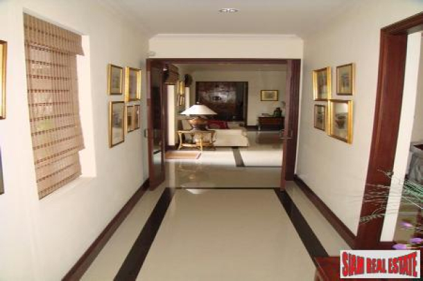 New Luxury Development of 5 Executive Private Villas in Hua Hin-8