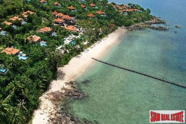 Exclusive Luxury Beachfront Villas on a Private Headland-1