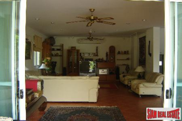 Woodlands Estates | Large Contemporary 6 Bedroom Koh Kaew House with Swimming Pool for Sale-7