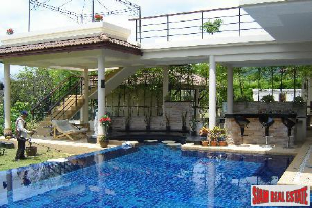 Woodlands Estates | Large Contemporary 6 Bedroom Koh Kaew House with Swimming Pool for Sale-8
