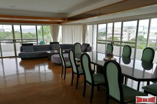 Gorgeous Condominium In Hua Hin On The Beach 3 Bedrooms 3 Bathrooms And Maid Quarters-5