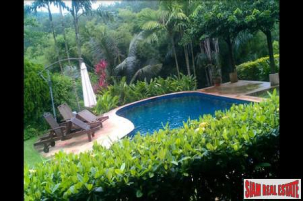 Large detached pool villa with freehold and leasehold titles-13