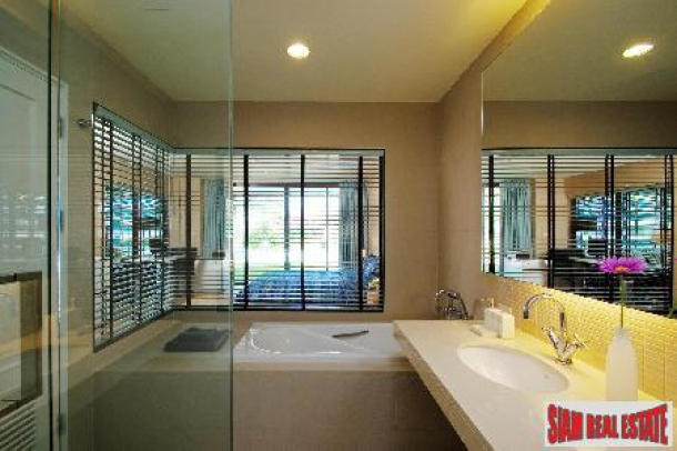 Luxurious Condominiums Located on the Egde of One of Hua Hin's Renowned Golf Courses-11