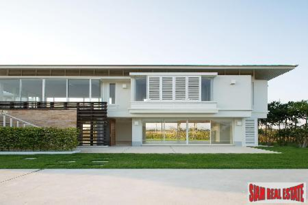 Large Luxurious New homes in Hua Hin Golf Course Community-2