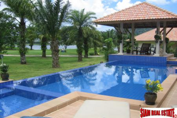 Loch Palm Garden Villas | Two bedroom Golf Course View with Large Swimming Pool for Rent-1
