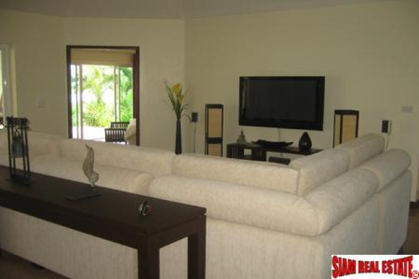 Loch Palm Garden Villas | Two bedroom Golf Course View with Large Swimming Pool for Rent-3