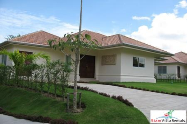 Holiday Rental  3 Bedroom House, With Pool on Loch Palm Golf Course-10