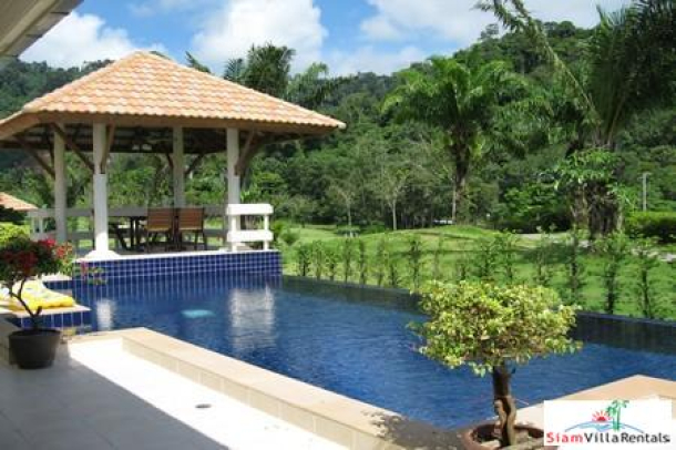 Holiday Rental  3 Bedroom House, With Pool on Loch Palm Golf Course-13