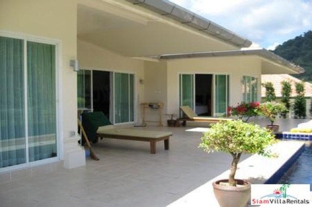 Holiday Rental  3 Bedroom House, With Pool on Loch Palm Golf Course-7
