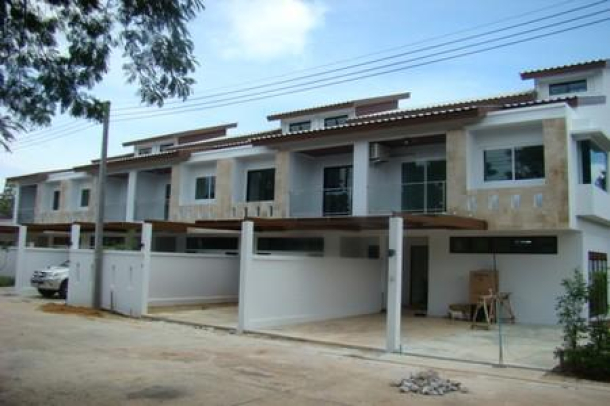Affordably Priced Brand New Town House With Sea Views-1