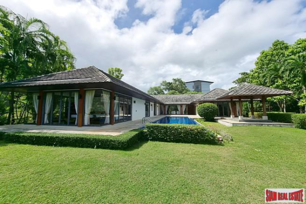 Rawai Villas | Elegant  3 Bedroom Pool Villa with Sauna  for Rent in Rawai-26