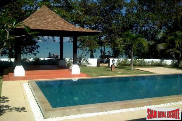 Coconut Island | Beachfront Pool Villa on Private Beach-16