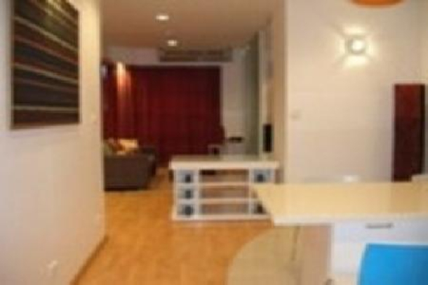 AP City Smart | Modern Two Bedroom  Condo for Rent in Sukhumvit 18 Asoke Area-3