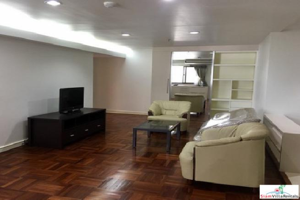 Baan Suanpetch | Newly Renovated 2 Bedroom Condo for Rent in Phrom Phong-4
