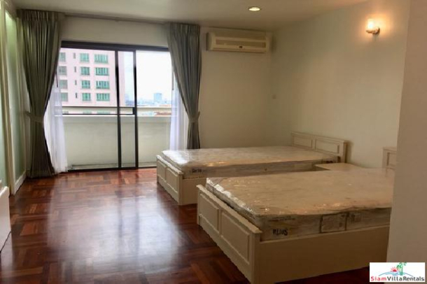 Baan Suanpetch | Newly Renovated 2 Bedroom Condo for Rent in Phrom Phong-6