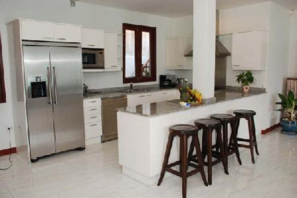 Modern Designed 4 Bedroom Houses For Sale, Swimming Pool and Sea-Views at Chaweng, Koh Samui-9