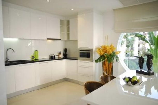 1 Bedroom Apartment for Holiday Rental with Communal Swimming Pool at Patong, Phuket-6