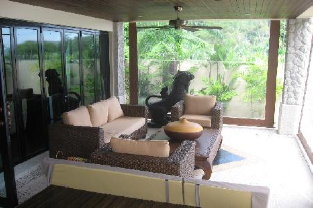 Luxury Modern 3 Bedroom House For Sale with Private Swimming Pool and Jacuzzi at Patong, Phuket-4